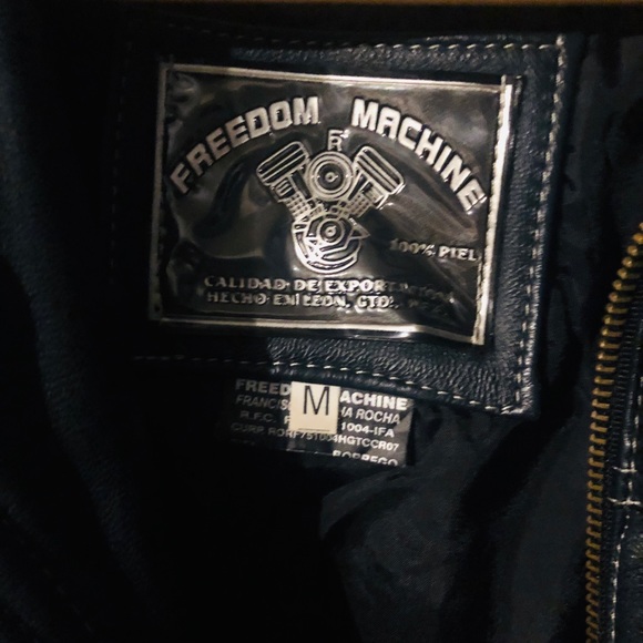 Leather jacket - Picture 3 of 4